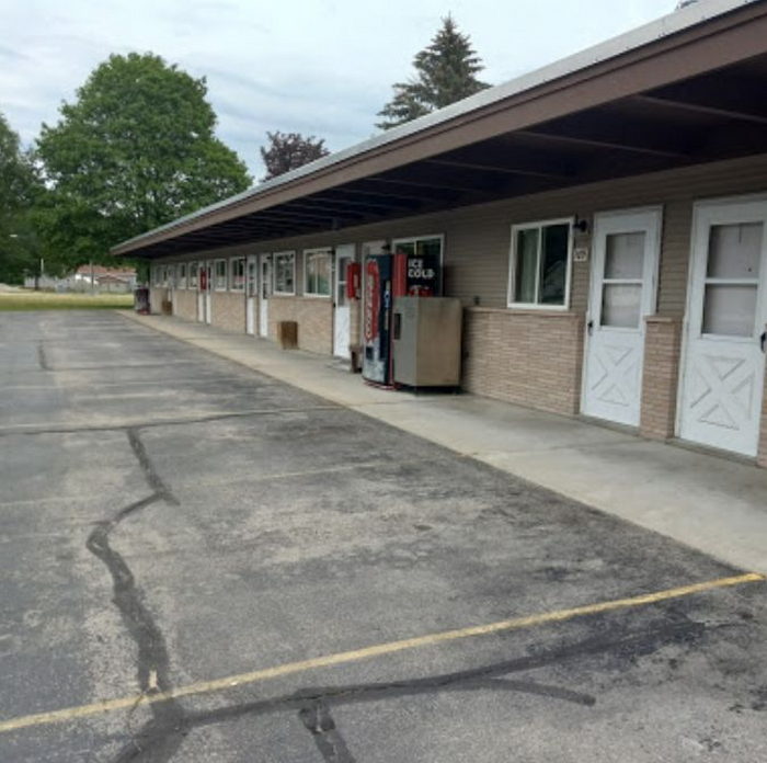 Dew Drop Inn Motel (Hop-Inn Motel) - From Website (newer photo)